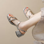Damen elegantes Sandalen mit modischem Riemen und Blockabsatz