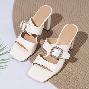 Damen modische Blockabsatz-Sandalen mit funkelnder Schnallen-Applikation R&B