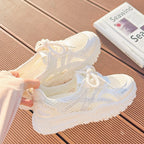 Damen Sportliche Sneaker mit atmungsaktivem Netzdesign und funkelnden Akzenten