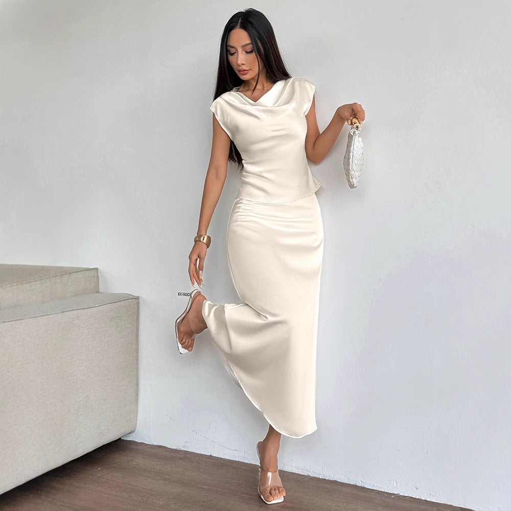 Damen elegantes Abendkleid mit fließendem Stoff und raffiniertem Halsausschnitt R&B