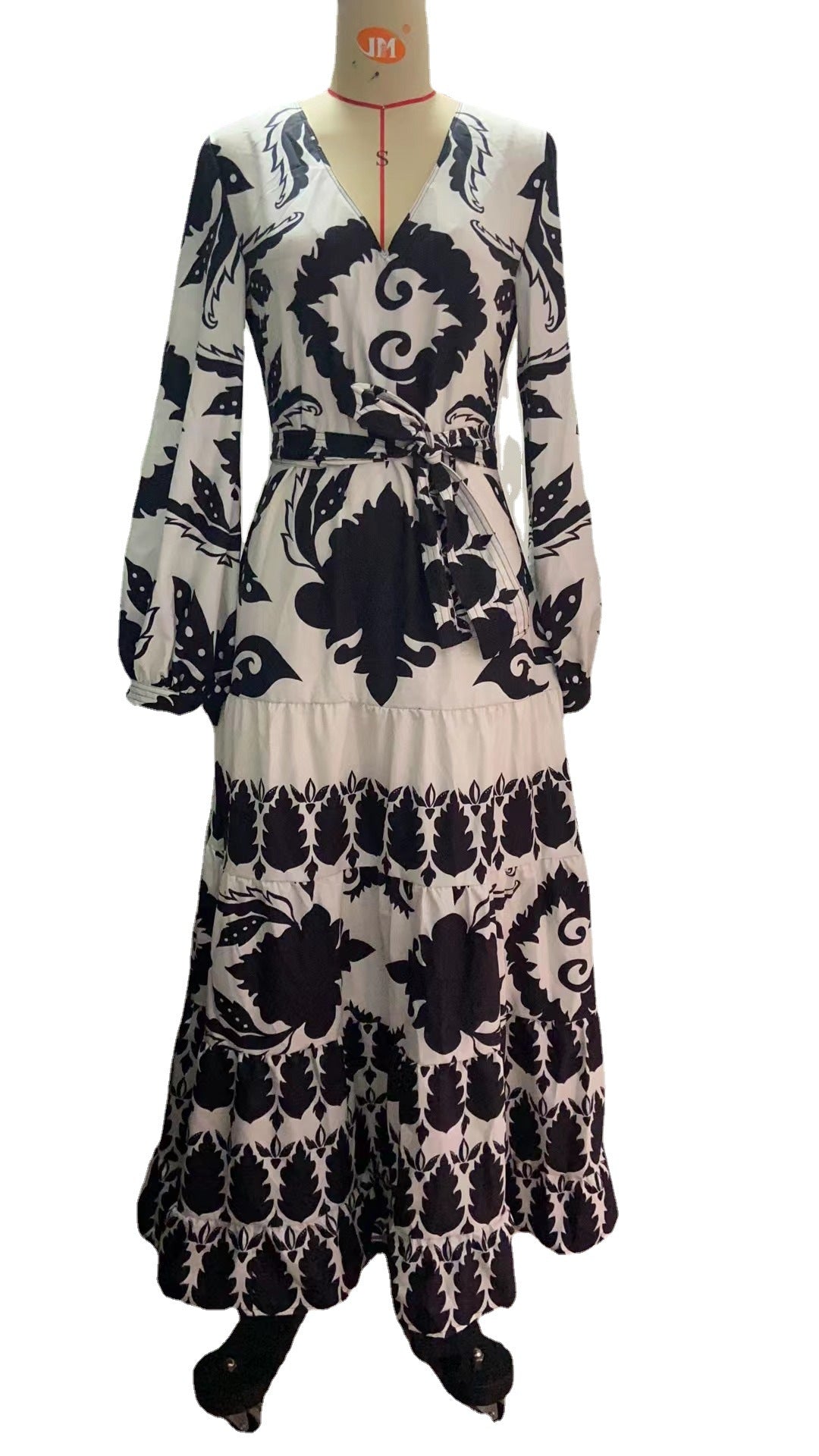 Damen Maxikleid mit floralem Druck und Bindegürtel R&B