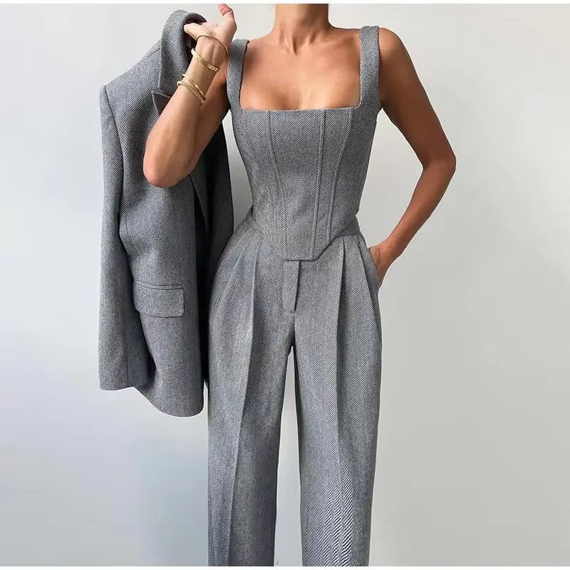 Damen Blazer-Anzug mit figurbetontem Oberteil und weiten Beinen R&B