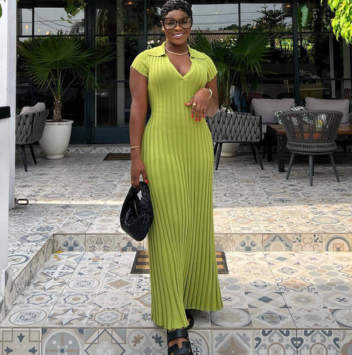 Damen Maxikleid mit strukturiertem V-Ausschnitt und kurzen Ärmeln R&B