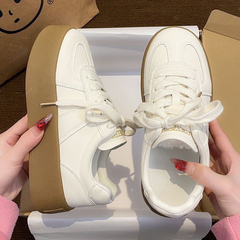 Damen Sportliche Sneakers mit rutschfester Gummisohle und atmungsaktiver Oberflächenstruktur