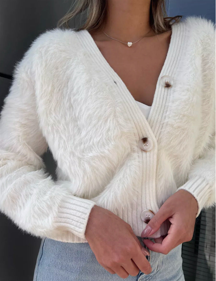 Strickjacke Damen flauschig mit Knopfdetails und weichen Ärmeln