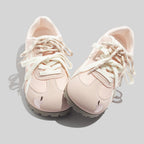 Damen Sportliche Sneaker mit einzigartigem Design und verspielt charmanten Akzenten