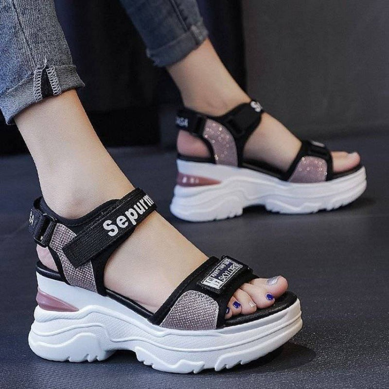 Damen Wedge-Sandalen mit elastischen Riemen und rutschfestem Fußbett R&B