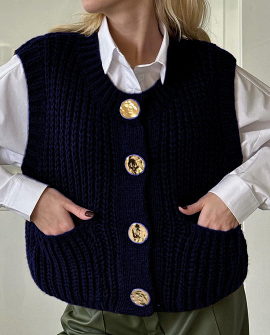 Damen gemütliche Strickweste mit großen Knöpfen und praktischen Taschen R&B