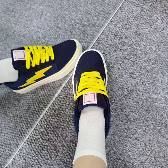 Damen Sportliche Sneakers im modernen Design mit aufwendigem Blitzmotiv R&B