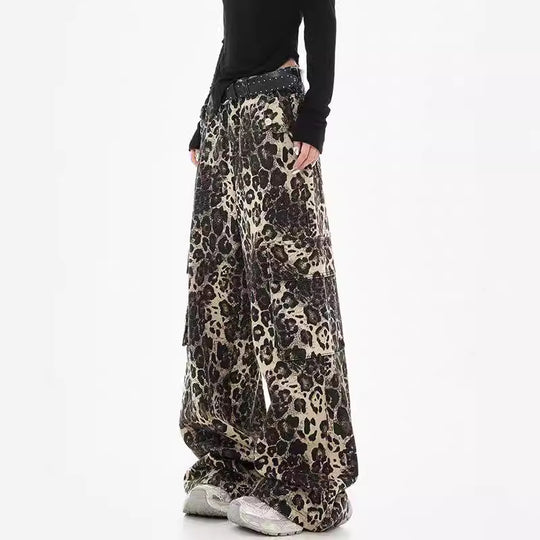 Damen Weite Cargohose im modischen Leopardenmuster mit praktischen Taschen und hohem Bund R&B