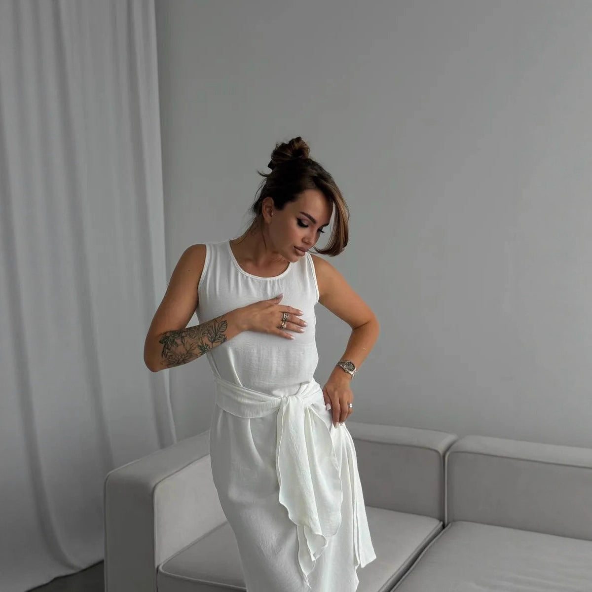 Damen sommerliches Wickelkleid mit seitlichem Schlitz und tailliertem Design R&B