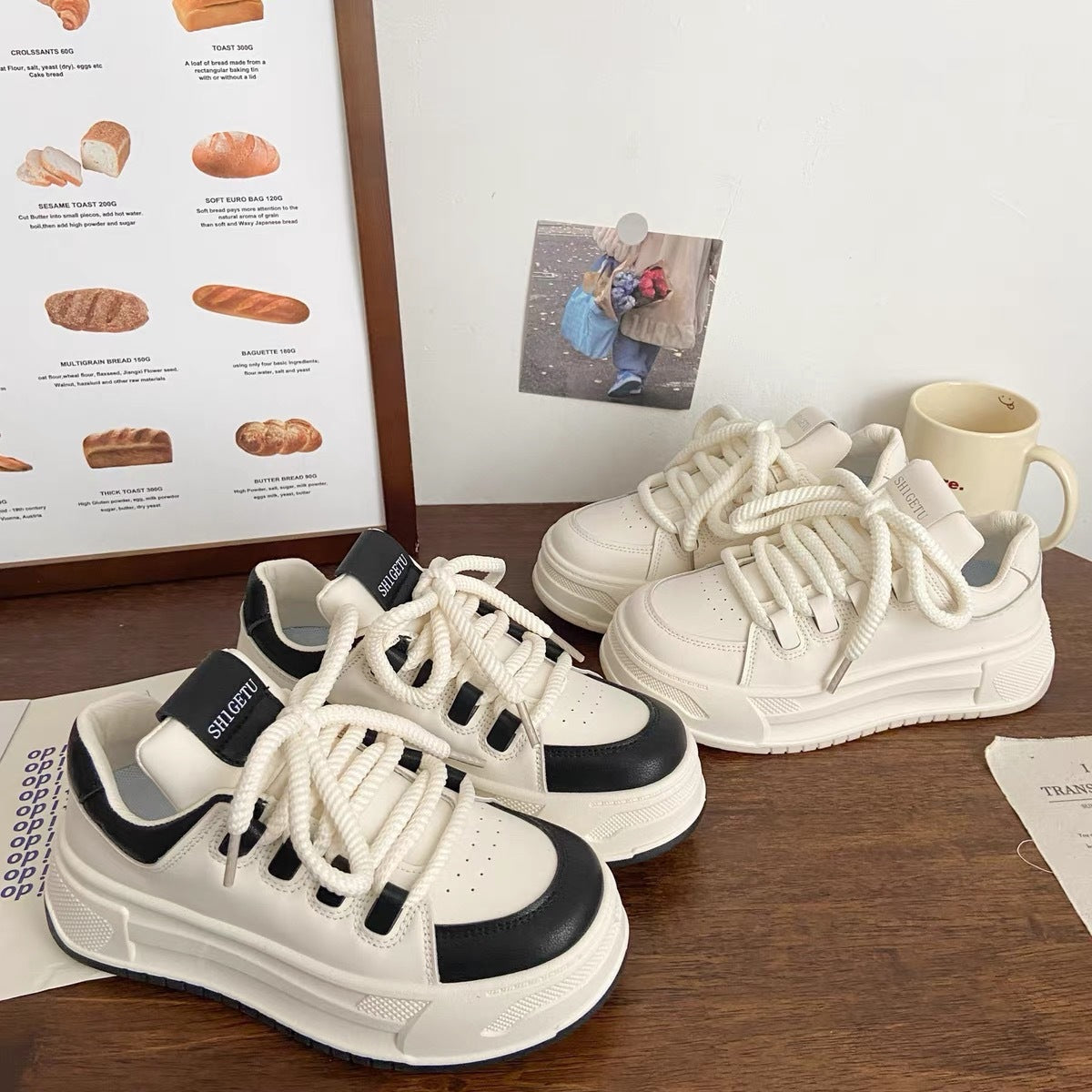 Damen Sneakers mit robustem Design und dämpfender Laufsohle
