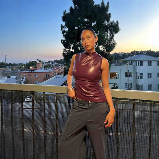 Damen Elegantes Oberteil aus hochwertigem imitat mit asymmetrischem Schnitt R&B