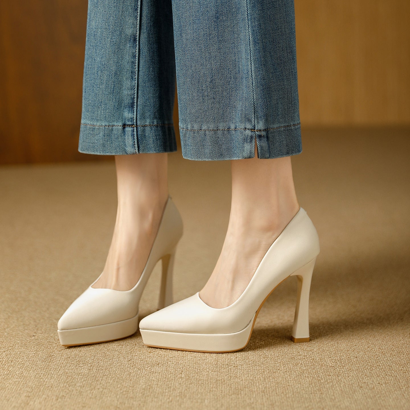 Damen Elegante Plateau-Pumps mit transparenter Absatzgestaltung