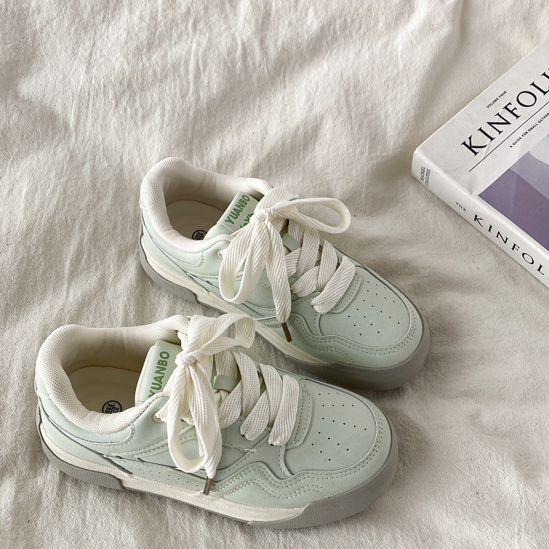 Damen Sportliche Sneakers mit voluminösem Design und innovativer Schnürung R&B