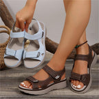 Damen modische Sandalen mit verstellbaren Klettverschlüssen und gepolstertem Fußbett R&B