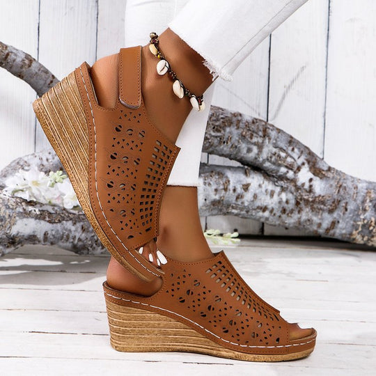 Damen Wedge-Sandalen mit luftiger Perforation und anatomischem Fußbett R&B