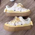 Damen Freizeit Sneaker mit liR&Bevollem Pfotenmotiv und atmungsaktiver Obermaterial R&B