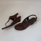 Damen Zehentrenner-Sandalen mit ergonomischem Fußbett und geschmackvollem Riemendesign R&B
