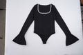 Damen Body mit langen Ärmeln und elegantem Rüschenabschluss R&B