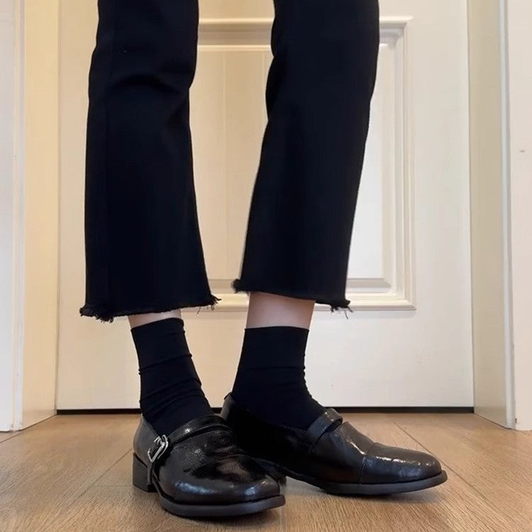 Damen Mokassins mit modischer Schnallenverzierung und eleganter Form
