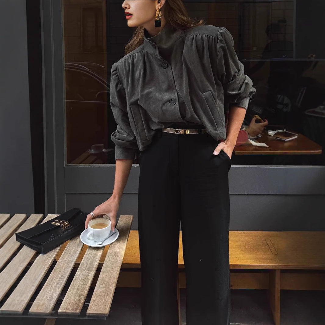 Damen Oversized Bluse mit schickem Plissee-Design und eleganten Knopfdetails R&B