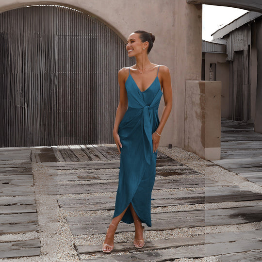 Damen Elegantes Abendkleid mit tiefem V-Ausschnitt und figurbetontem Schnitt R&B