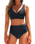 Damen Bikini-Set mit figurformendem Oberteil und hochtaillierten Shorts R&B