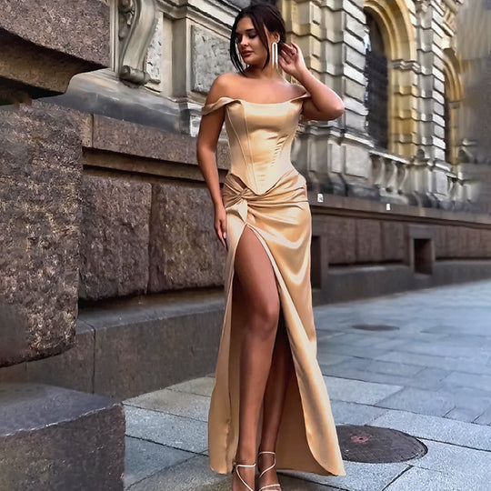 Damen Elegantes Abendkleid mit schulterfreiem Schnitt und hohem Schlitz R&B