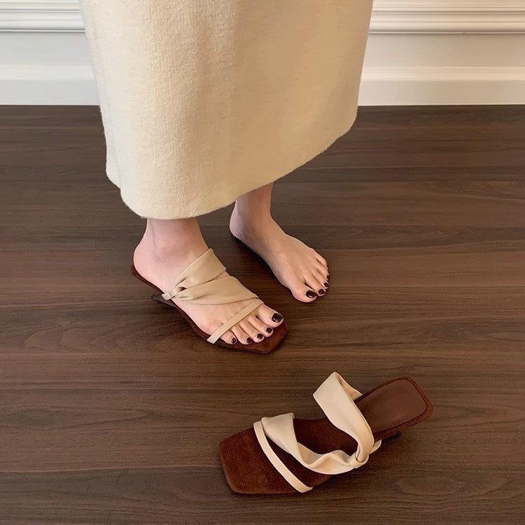 Damen Bockabsatz Mules mit strapazierfähigem Obermaterial und elegantem Riemendesign R&B