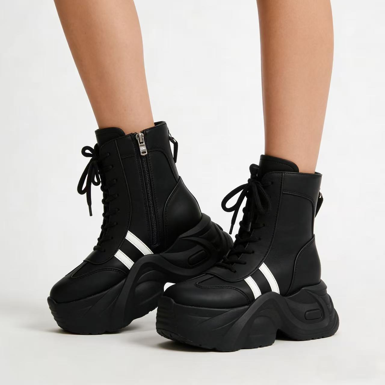 Damen Chunky Stiefeletten mit dickem Profil und sportlichem Design