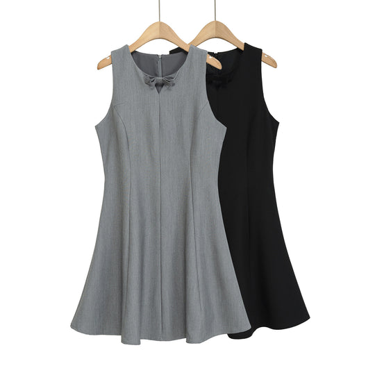 Damen Besprechungs-Kleid mit eleganter Schleifenverzierung und fließendem Schnitt R&B