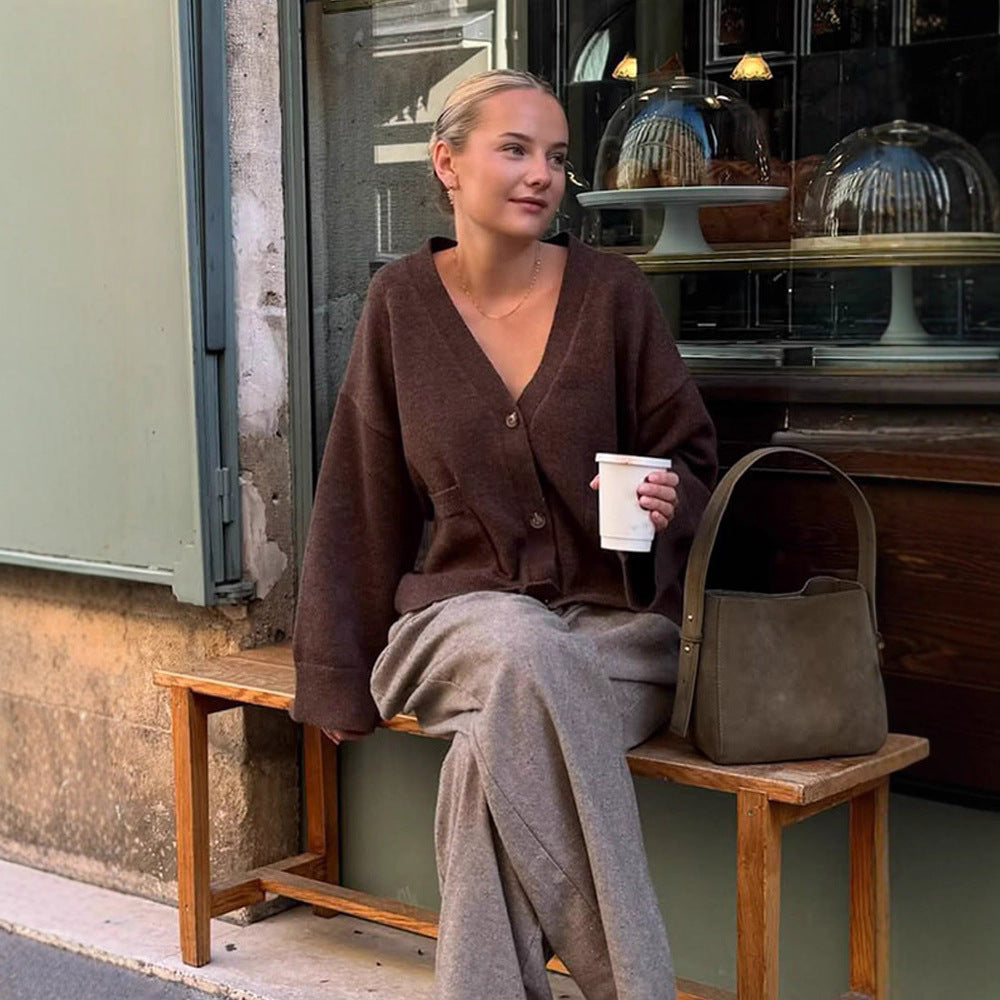 Damen lässige Strickjacke mit tiefem V-Ausschnitt und praktischen Taschen R&B