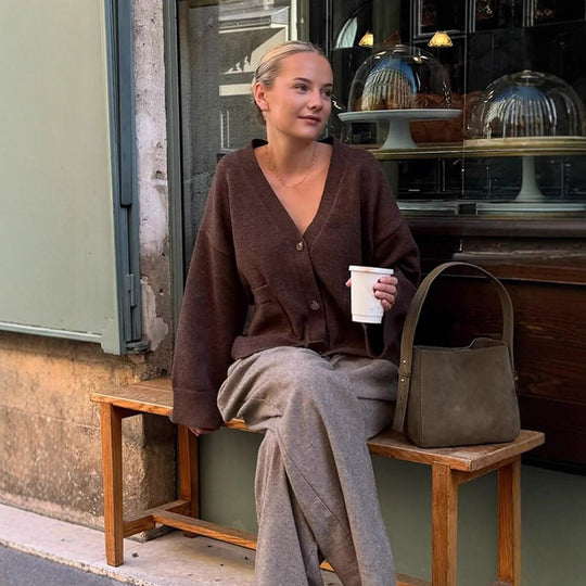 Damen lässige Strickjacke mit tiefem V-Ausschnitt und praktischen Taschen R&B
