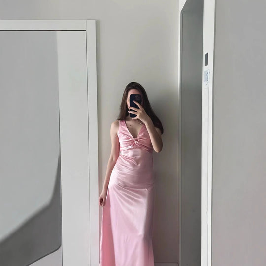 Damen Figurumspielendes Maxikleid mit elegantem V-Ausschnitt und Raffungen R&B