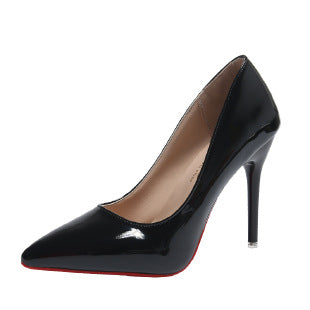 Damen elegante Stiletto-Pumps mit glänzender Lackoberfläche R&B