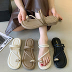 Damen elegante Flip-Flops mit modischem Zierstein und geschwungenem Riemendesign EB