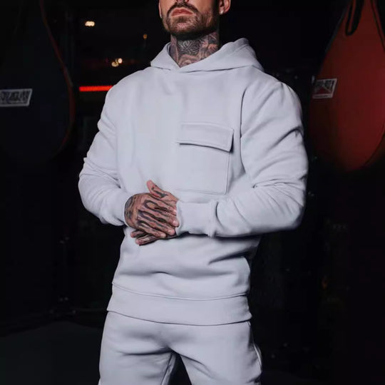 Herren nan athletischer Kapuzenpullover mit aufgesetzter Klappentasche aus schwerer French-Terry R&B