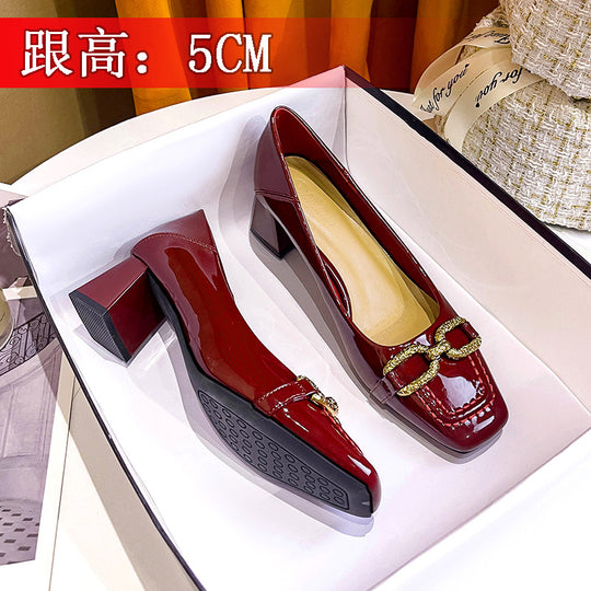 Damen Elegante Blockabsatz Pumps mit detailverzierter Schnalle R&B