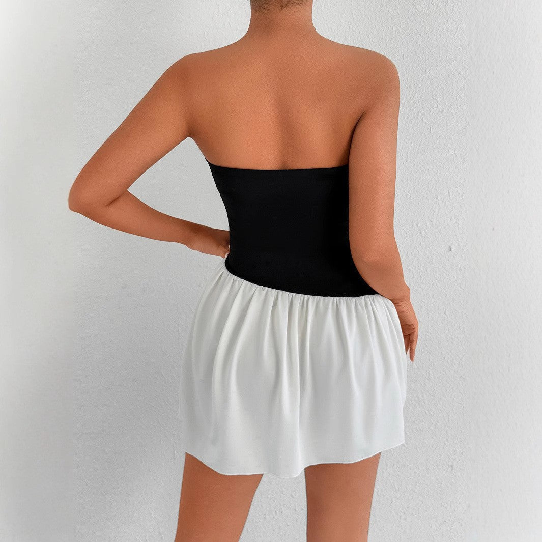 Damen Tailliertes Bandeau-Kleid mit schwingendem Rock