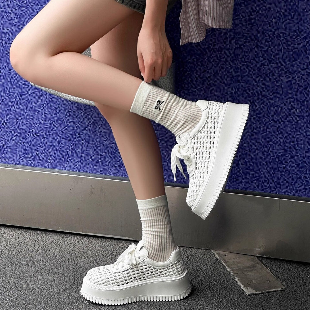 Damen Sportliche Sneaker mit atmungsaktivem Netzdesign und komfortabler Plateau-Sohle R&B