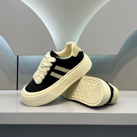 Damen Sneakers mit hohem Plateau und weicher Obermaterialkombination R&B