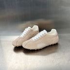 Damen Sportliche Sneaker mit luxuriösem Wildleder und innovativer Sohlenkonstruktion R&B