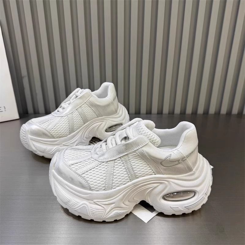 Damen Sportliche Chunky Sneakers mit atmungsaktiven Mesh-Einsätzen