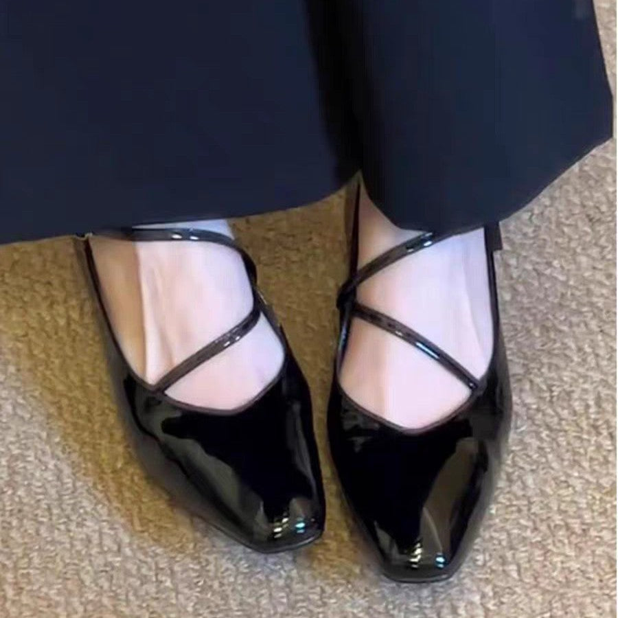 Damen Ballerinas mit elegantem Kreuzriemen und hochglänzender Oberfläche R&B