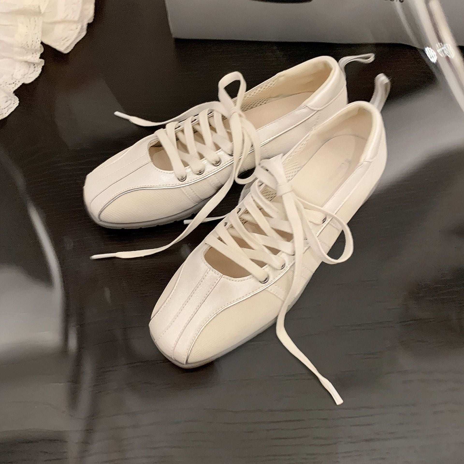 Damen Sportliche Schnürschuhe mit atmungsaktiver Obermaterialstruktur und rutschfester Sohle R&B