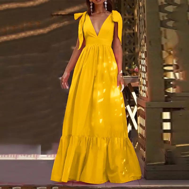 Damen Maxikleid mit festlichen Rüschendetails und tiefem V-Ausschnitt R&B