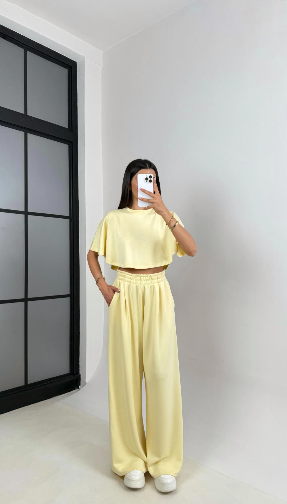 Damen Lässiges Freizeit-Set mit cropped Oberteil und weiten Hosen R&B