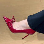 Damen elegante Pumps mit dekorativer Schleifenapplikation und hochglänzendem Finish R&B