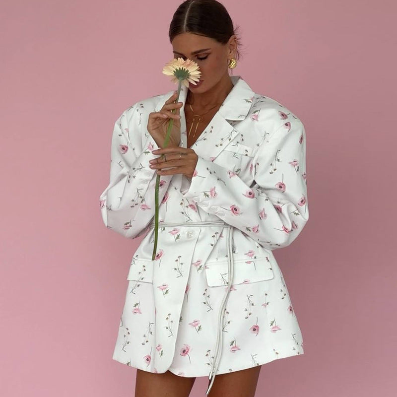 Damen eleganter Blazer-Kleid mit floralen Akzenten R&B